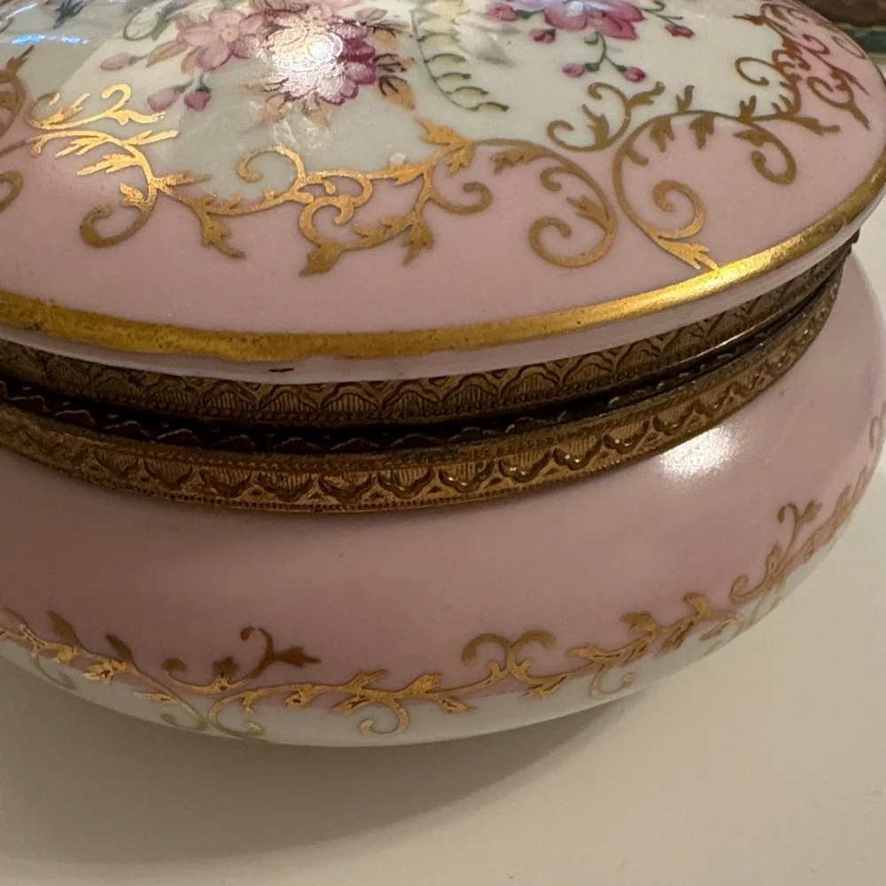 Vintage Royal Crown Windsor Porcelain Pink Floral Vanity Trinket Box Tray Dish